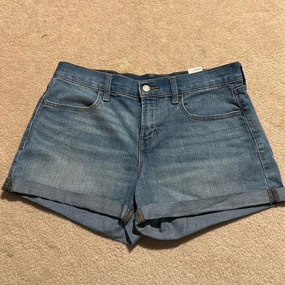 Old Navy denim shorts size 6 - Picture 1 of 3
